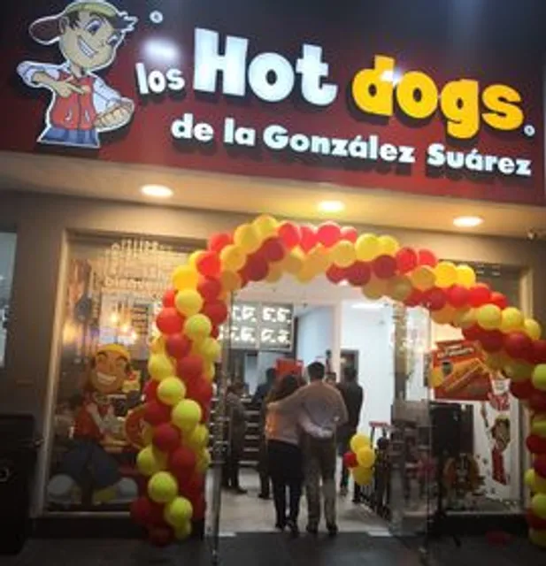 Los Hot Dogs de la González Suárez Armenia