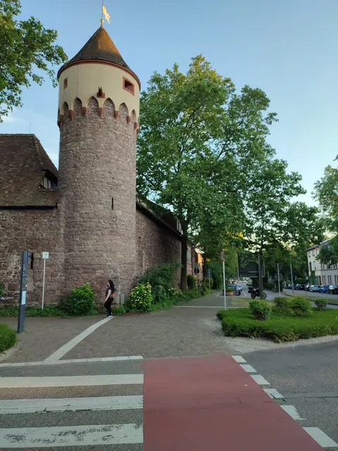 Lauerturm mit Stadtmauer