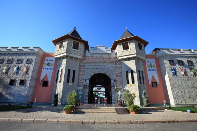Gümüldür Aquapark Yalı Castle