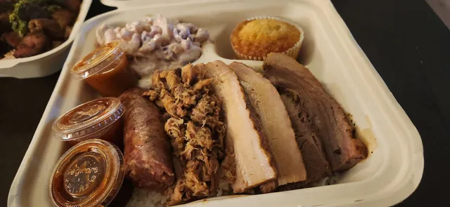 Sugar's Hawaii BBQ & Desserts