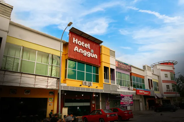 Anggun Hotel Seri Iskandar
