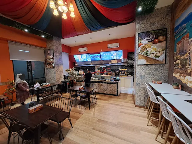 Balkan Shawarma M Town