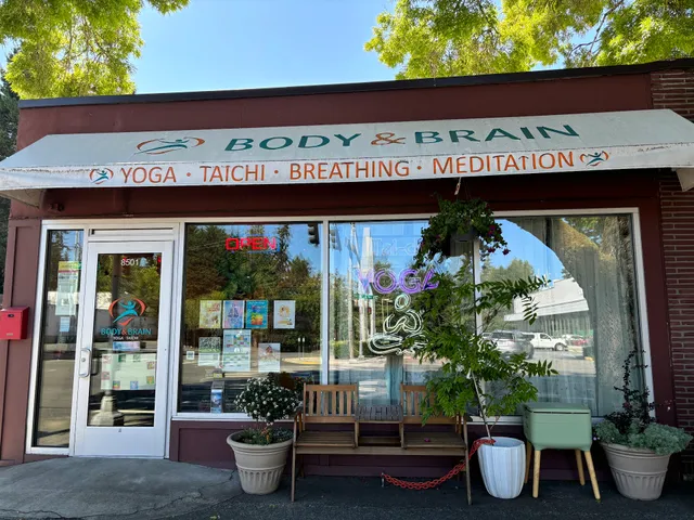 Body & Brain Yoga Tai Chi