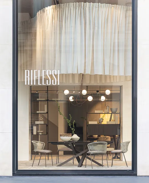 Riflessi Store Milano - Negozio di Arredamento Design Milano