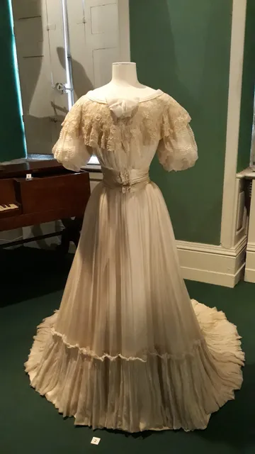 Château-Chinon costume museum