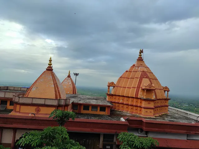Salkanpur temple
