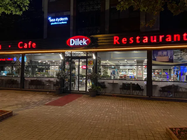 Dilek Pastanesi Zuhuratbaba