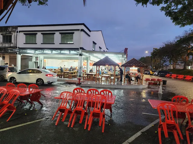 D'Teratak Ikan Bakar Ampangan