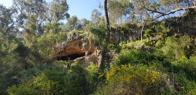Boomerang Gorge - Dwerta Mia Walk Trail