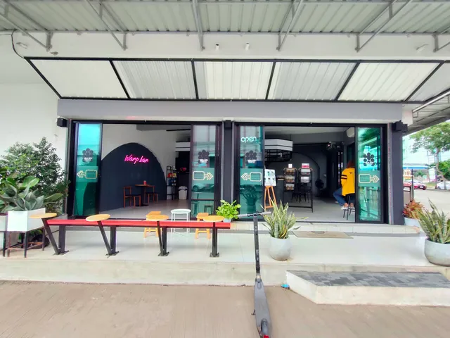 Warp coffee & Bar สาขาโรงแรมพิจิตรพลาซ่า