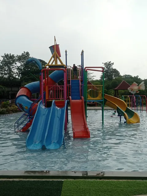 Anven Waterpark dan Cafe