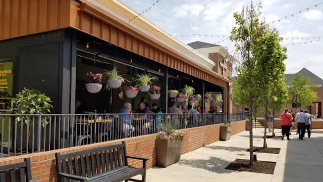 Pies & Pints - Worthington, OH