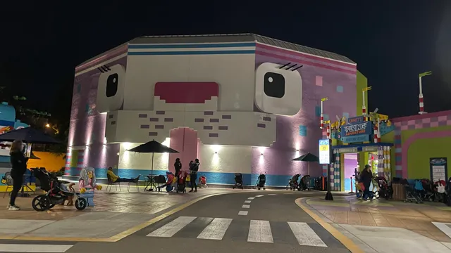 Emmet's Flying Adventure - Masters of Flight