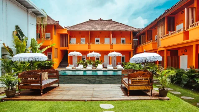 The Room [Padang-Padang]