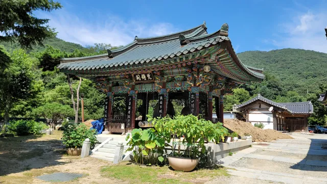 Cheonglyongsa