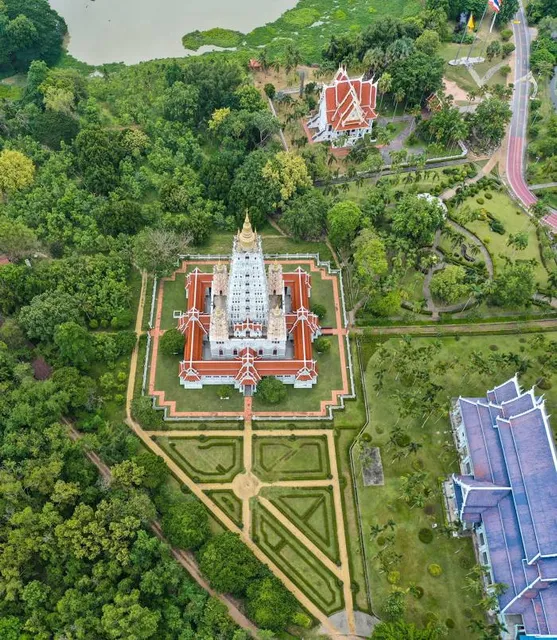 Chedi Puttha Khaya Chamlong