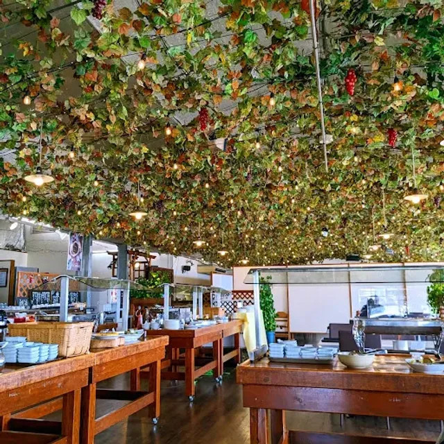 ぶどう畑のれすとらん