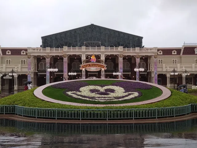 Mickey Flowerbed - Tokyo Disneyland Park Entrance