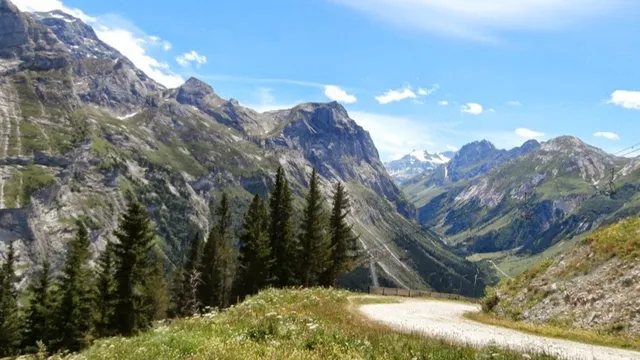 Valley station - Cable car Mount Bochor