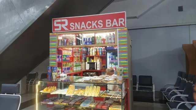 S R Snacks Bar