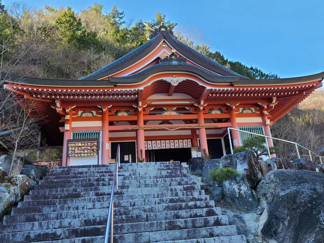 Meotogi Shrine Himenomiya