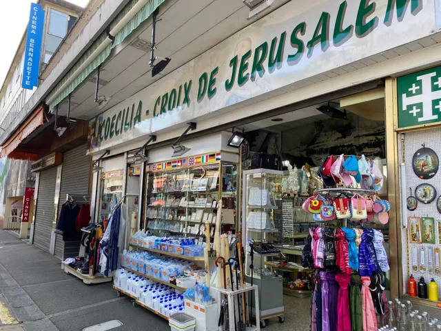 Coecilia/Lourdes-shopping