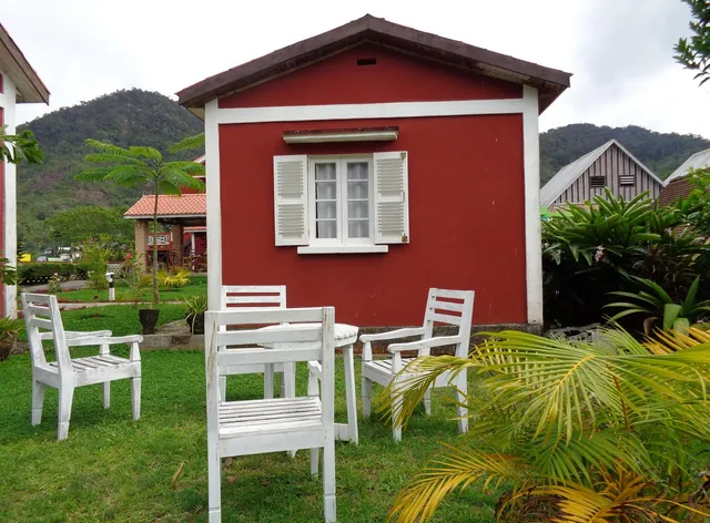 Le Grenat Hotel and Restaurant