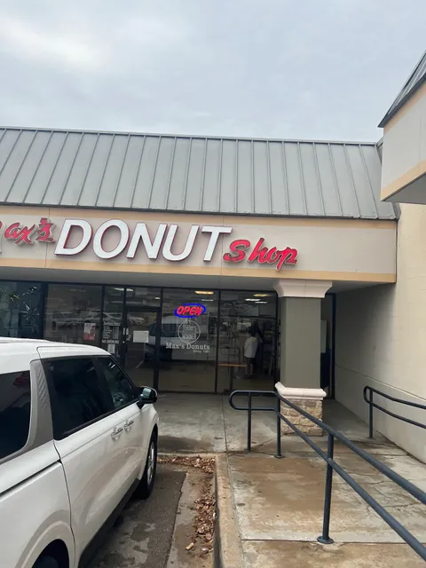 Cottonwood Creek Village