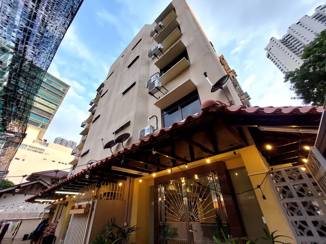 Mutiara Gurney by SOL