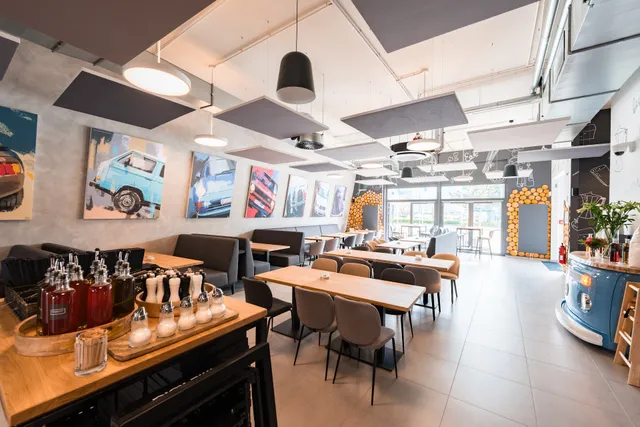 Das Pizzawerk Schmalbachstraße