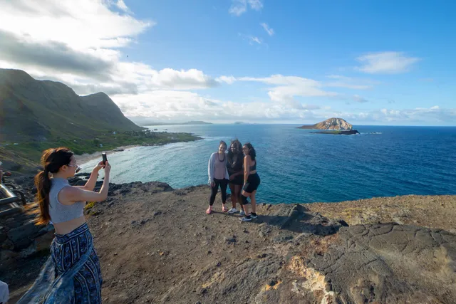 Aloha Circle Island Tours