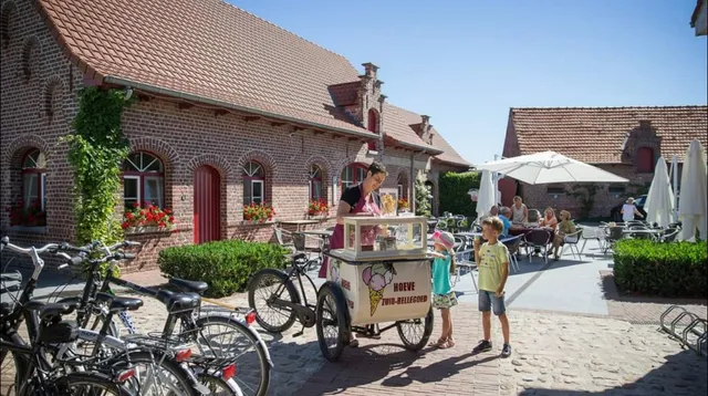 Hoevewinkel Zuid-Bellegoed. Zuivelgenot - Délices laitiers.