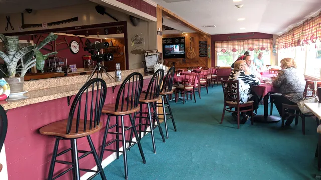 Russos Lakeside Seafood & SteakHouse