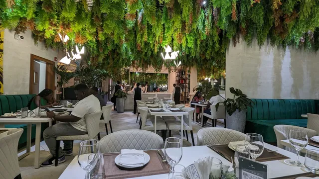 White Restaurant & Garden