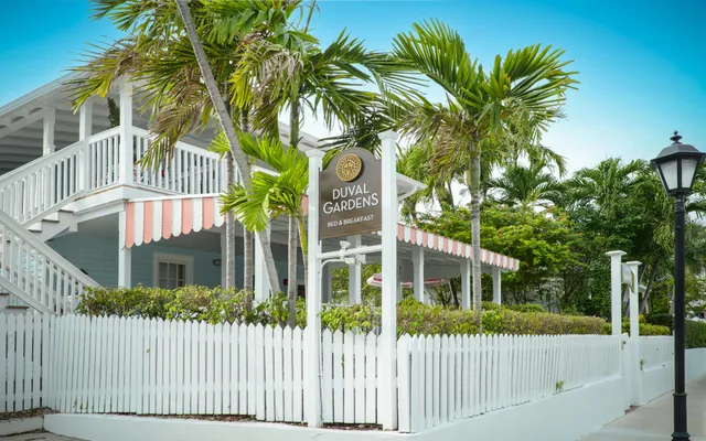 The Guesthouses at Southernmost Beach Resort – Duval Gardens Bed and Breakfast