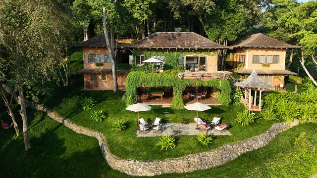 Chivit Thamma Da Mountain Home