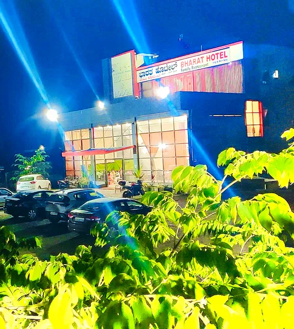 OYO 46401 Bharat Palace Hotel &lodge