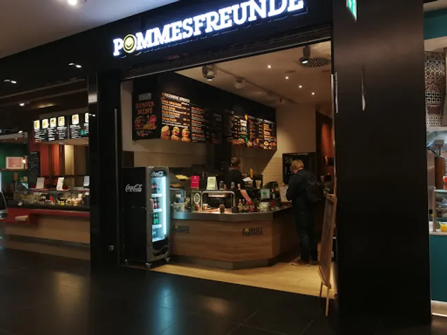 POMMES FREUNDE Höfe am Brühl