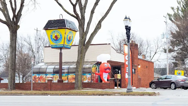 Seahouse Fish & Chicken - Fried Chicken and fresh fish