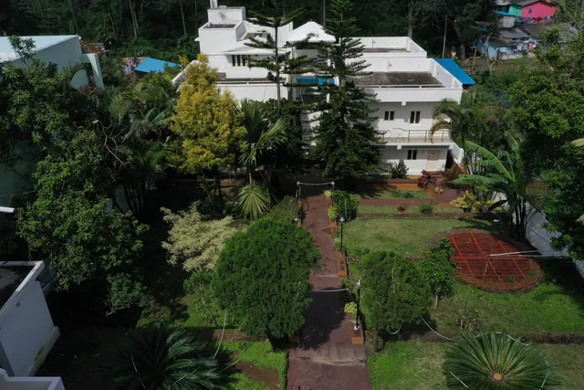 Cliffhanger retreat yercaud