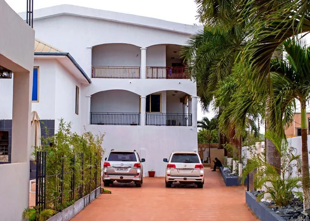 Hotel Spintex and Tours