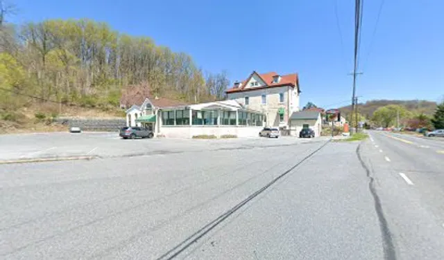 The Hideaway Bar at Esposito’s