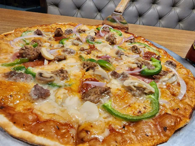 Shakey's Pizza Parlor