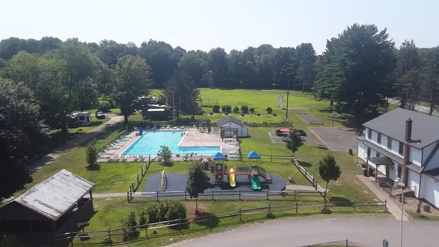 Wolf's Den Family Campground