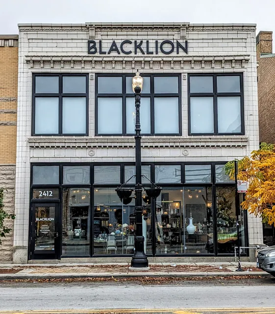Blacklion • Motor Row