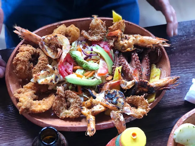 LA FINCA MARISCOS