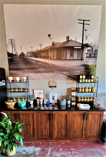 The Crossing Coffee Shop