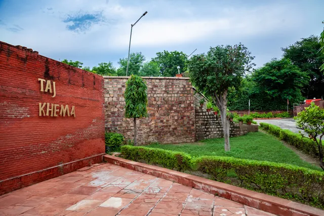 Hotel Taj Khema