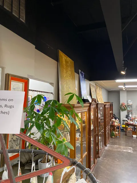 Azalea Antiques & Art