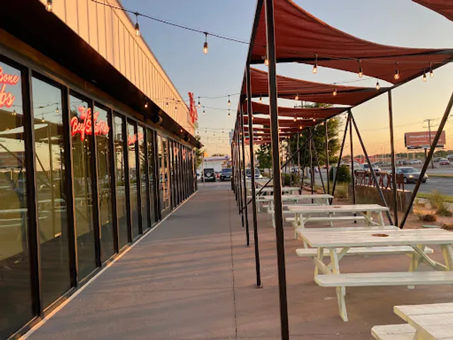 Heim Barbecue on Mockingbird